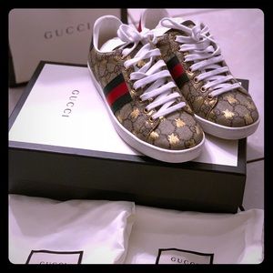 GG Canvas Bee Sneakers